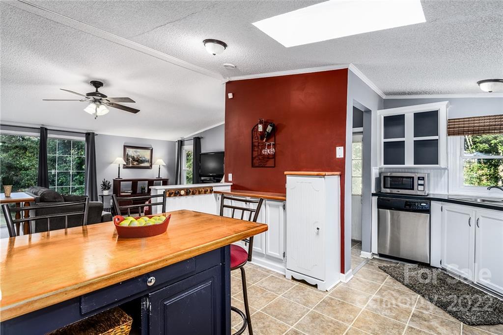 3661 Piedmont Road Morganton, NC 28655 - Photo 5 of 23 Gallery Image 5