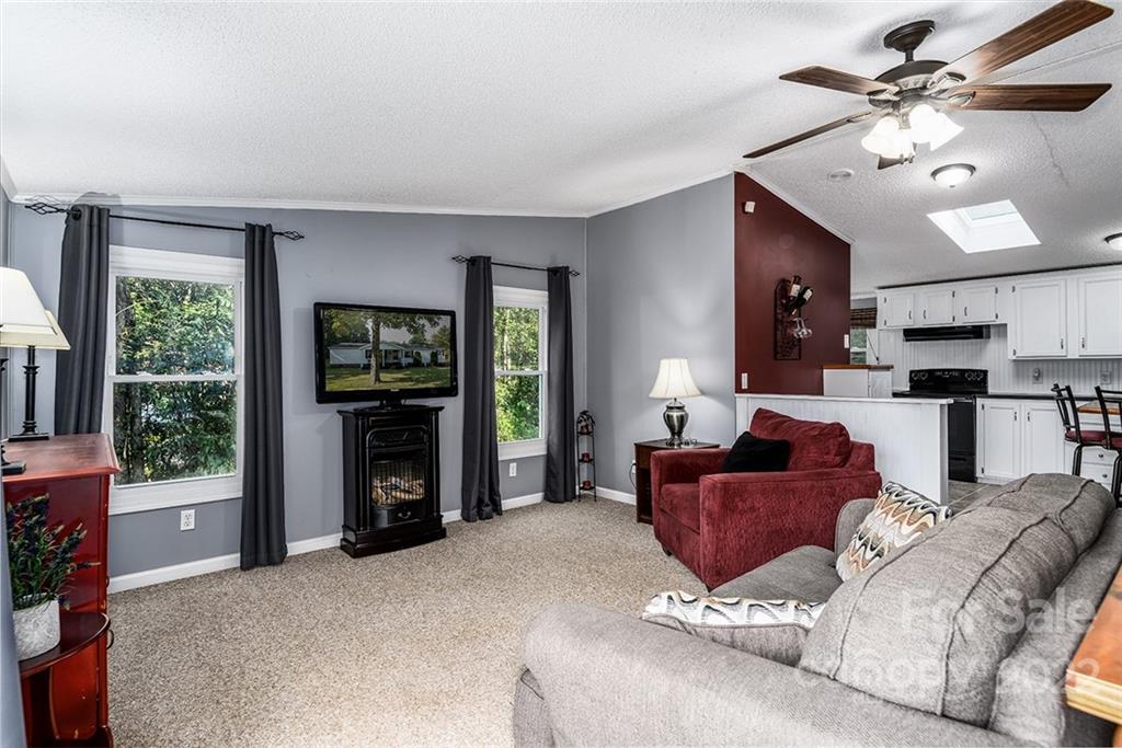 3661 Piedmont Road Morganton, NC 28655 - Photo 10 of 23 Gallery Image 10