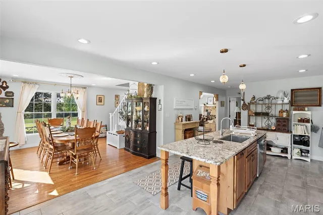 $799,500 | 10715 Calico Road, Richwoods, MO 63071