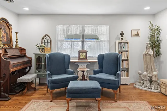 $799,500 | 10715 Calico Road, Richwoods, MO 63071