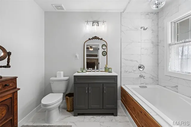 $799,500 | 10715 Calico Road, Richwoods, MO 63071