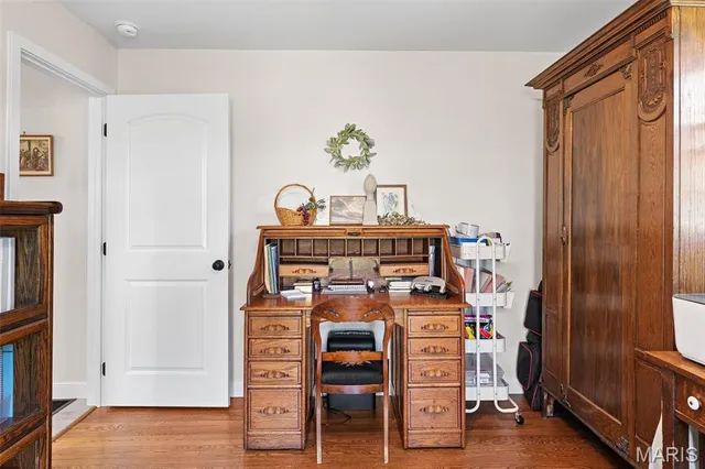 $799,500 | 10715 Calico Road, Richwoods, MO 63071