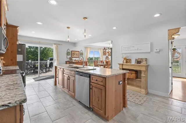 $799,500 | 10715 Calico Road, Richwoods, MO 63071