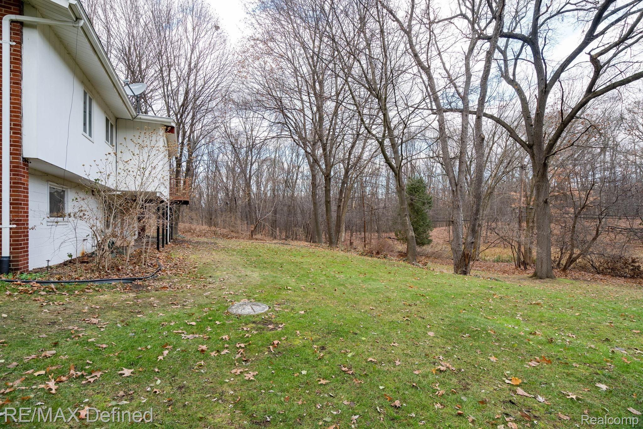 6045 Ronnoco Road Rochester, MI 48306 - Photo 34 of 40 34-web-or-mls-6045-Ronnoco-Rd-34.jpg