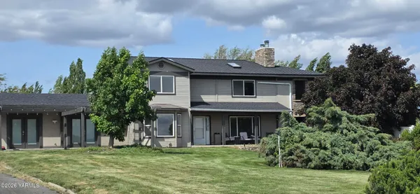$750,000 | 8601 Scenic Drive, Yakima, WA 98908