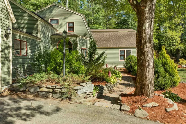 $599,950 | 163 Estes Road, Rochester, NH 03867