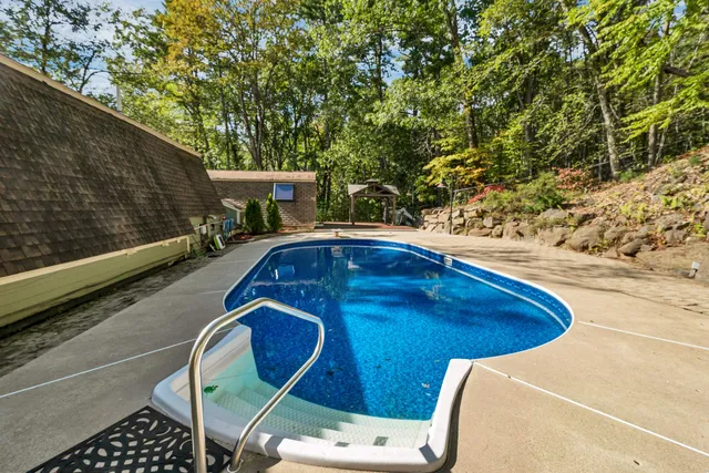 $599,950 | 163 Estes Road, Rochester, NH 03867