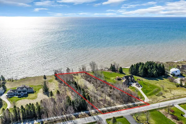 $299,000 | Lot 1-lyg E Hwy Q-c, Manitowoc, WI 54220