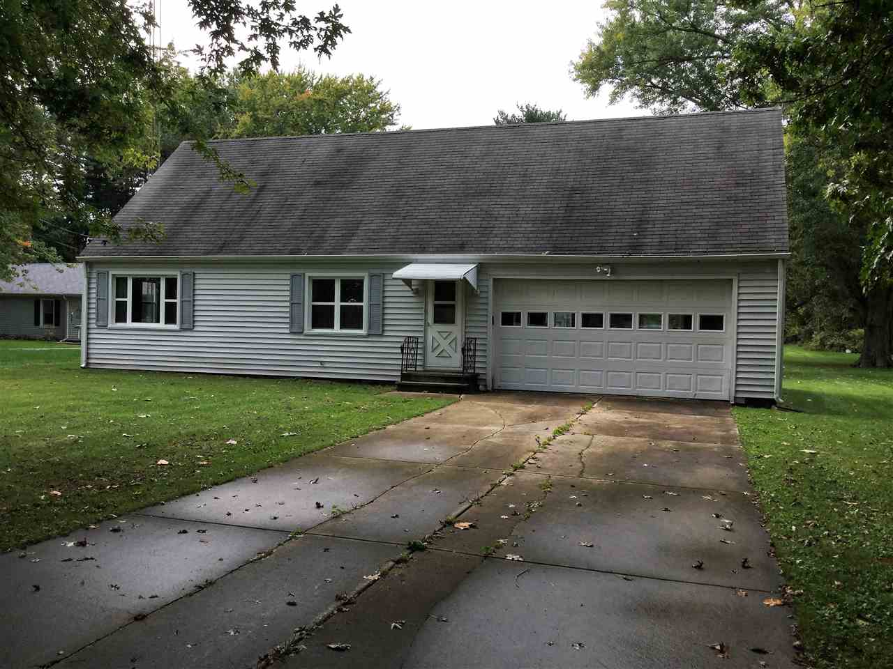 52615 Lilac Road South Bend, IN 46628 - Photo 1 of 16 Gallery Image 1
