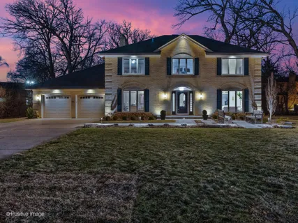$1,150,000 | 734 Forest Glen Lane, Oak Brook, IL 60523