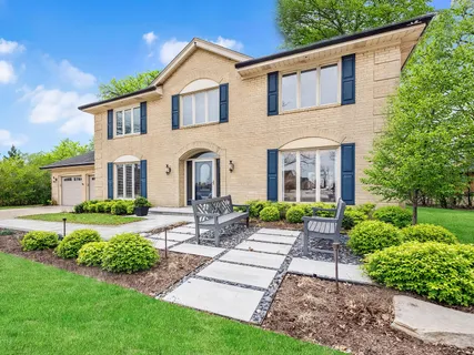 $1,150,000 | 734 Forest Glen Lane, Oak Brook, IL 60523