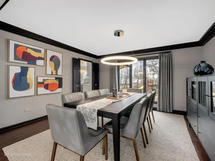 $1,150,000 | 734 Forest Glen Lane, Oak Brook, IL 60523