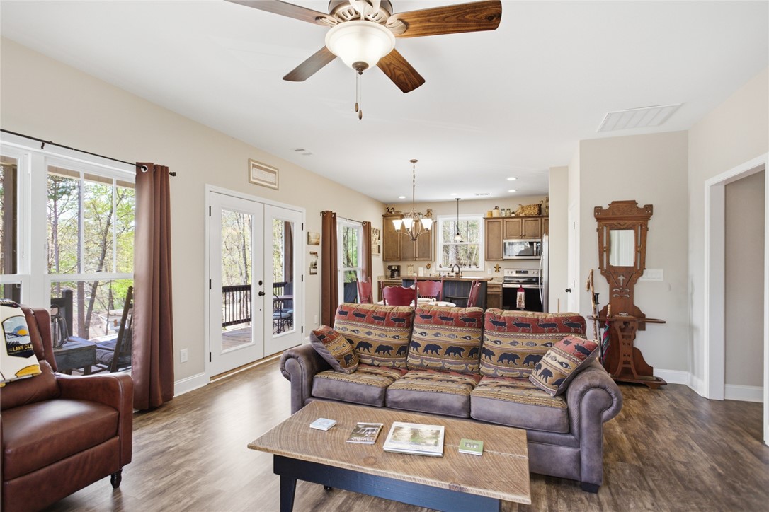 116 Wren Road Mountain Rest, SC 29664 - Photo 11 of 39
