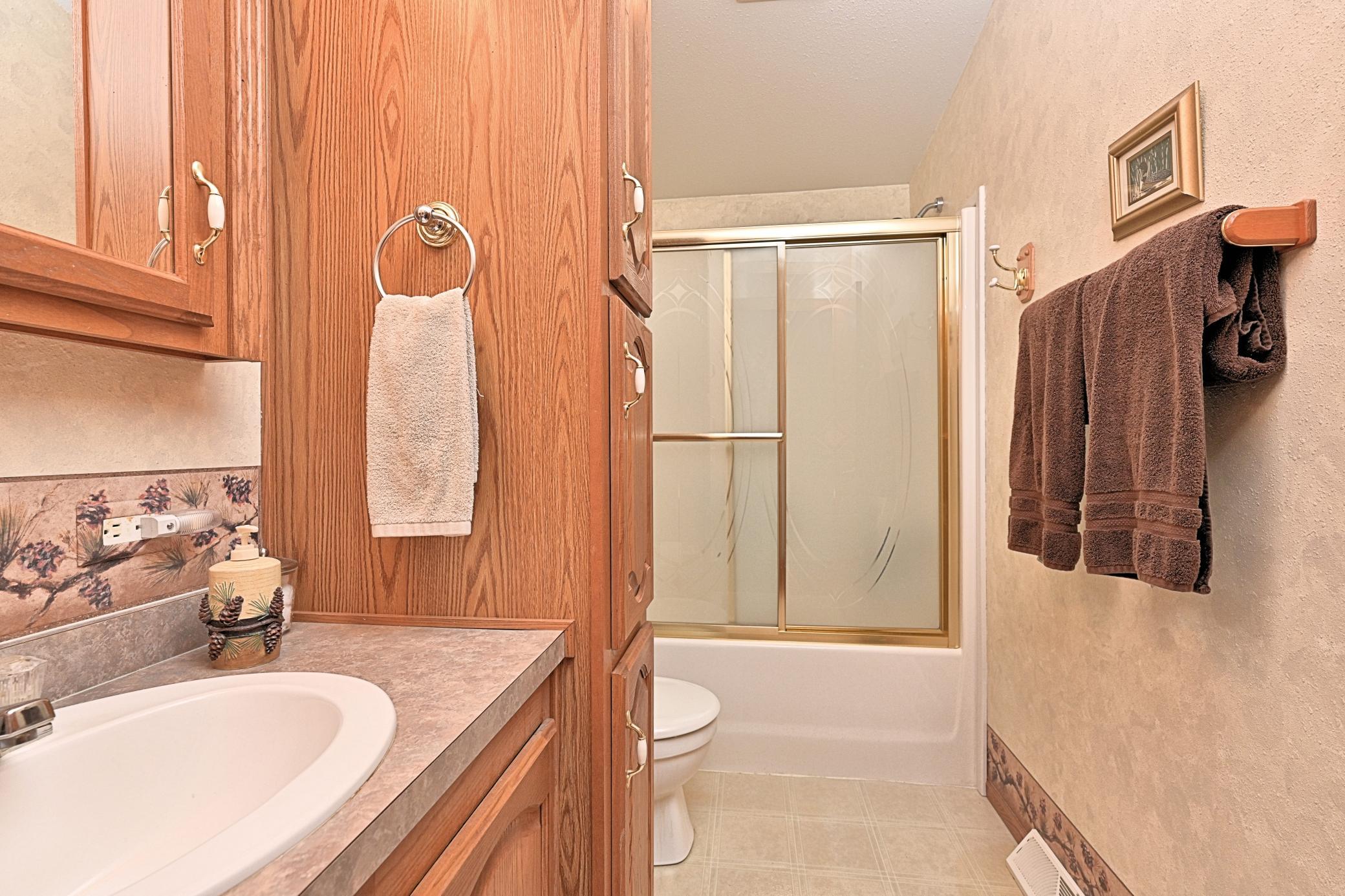 38922 Christie Lane Cohasset, MN 55721 - Photo 13 of 31