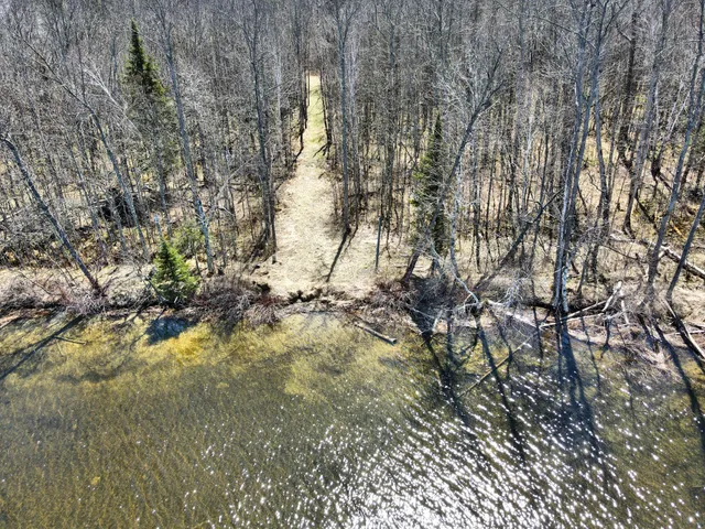 $429,900 | 38922 Christie Lane, Cohasset, MN 55721