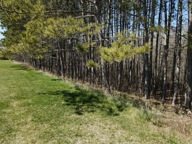 $429,900 | 38922 Christie Lane, Cohasset, MN 55721