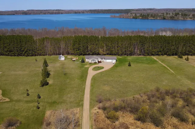 $429,900 | 38922 Christie Lane, Cohasset, MN 55721
