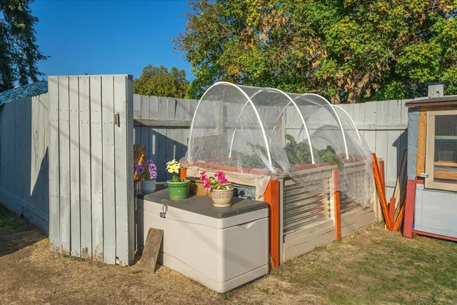 $325,000 | 2015 West Mansfield Avenue, Spokane, WA 99205