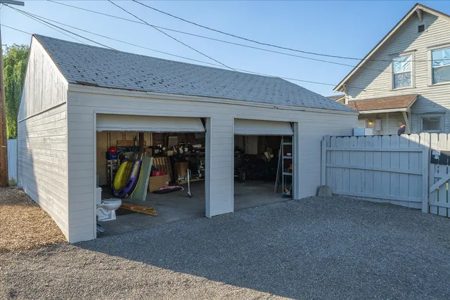 $325,000 | 2015 West Mansfield Avenue, Spokane, WA 99205