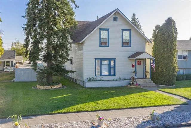 $325,000 | 2015 West Mansfield Avenue, Spokane, WA 99205