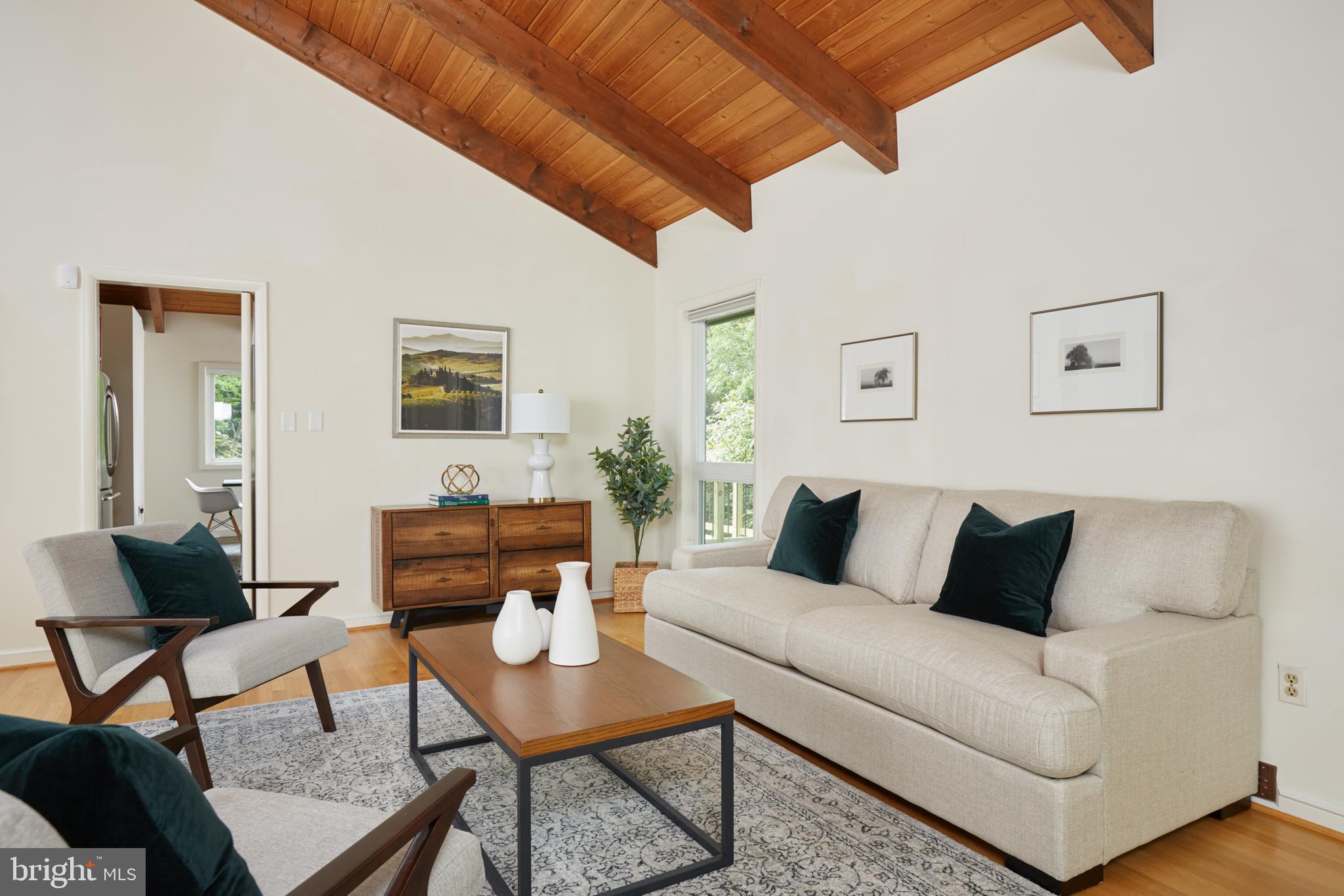 6433 Wiscasset Road Bethesda, MD 20816 - Photo 12 of 49 Gallery Image 12
