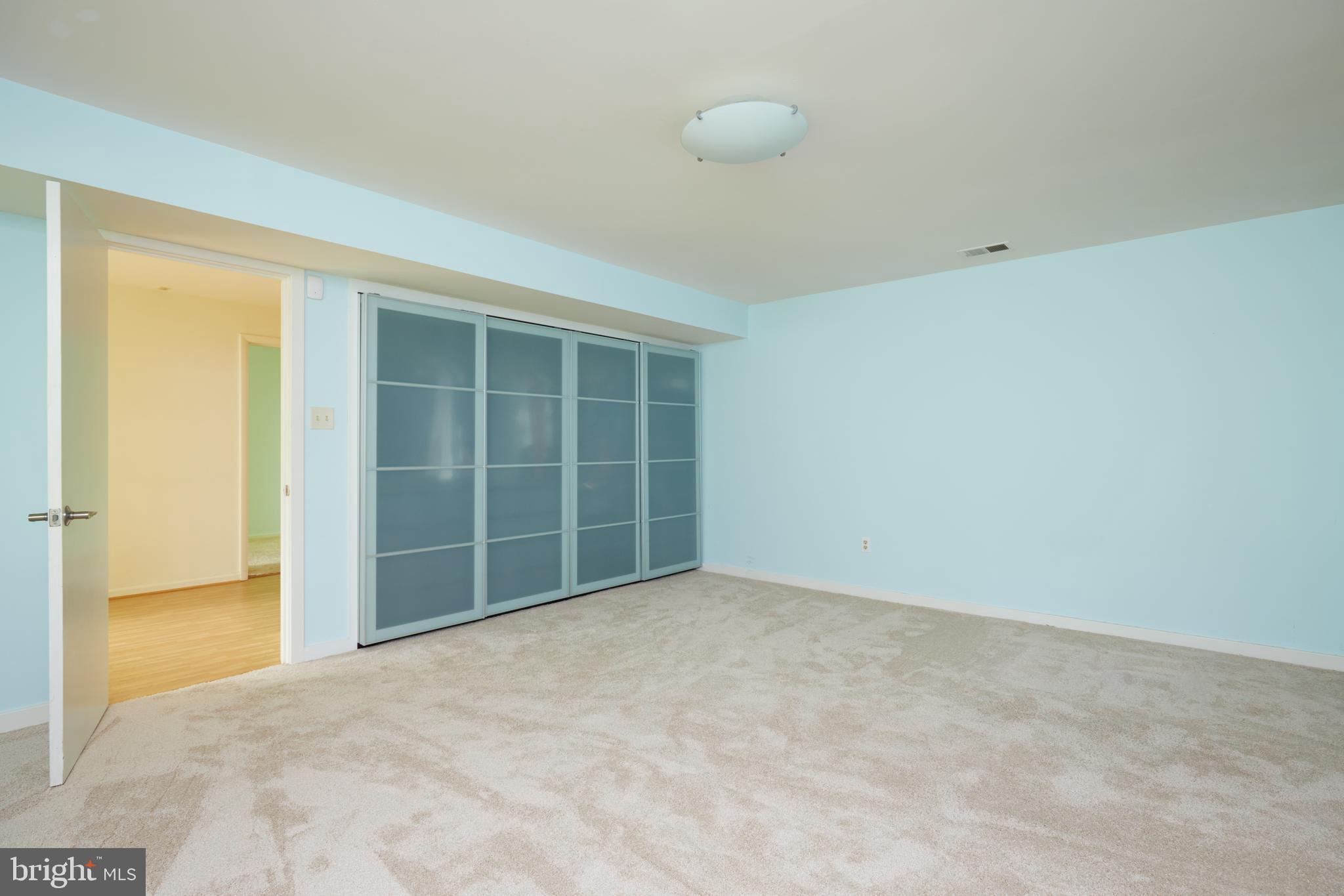 6433 Wiscasset Road Bethesda, MD 20816 - Photo 31 of 49 Gallery Image 31