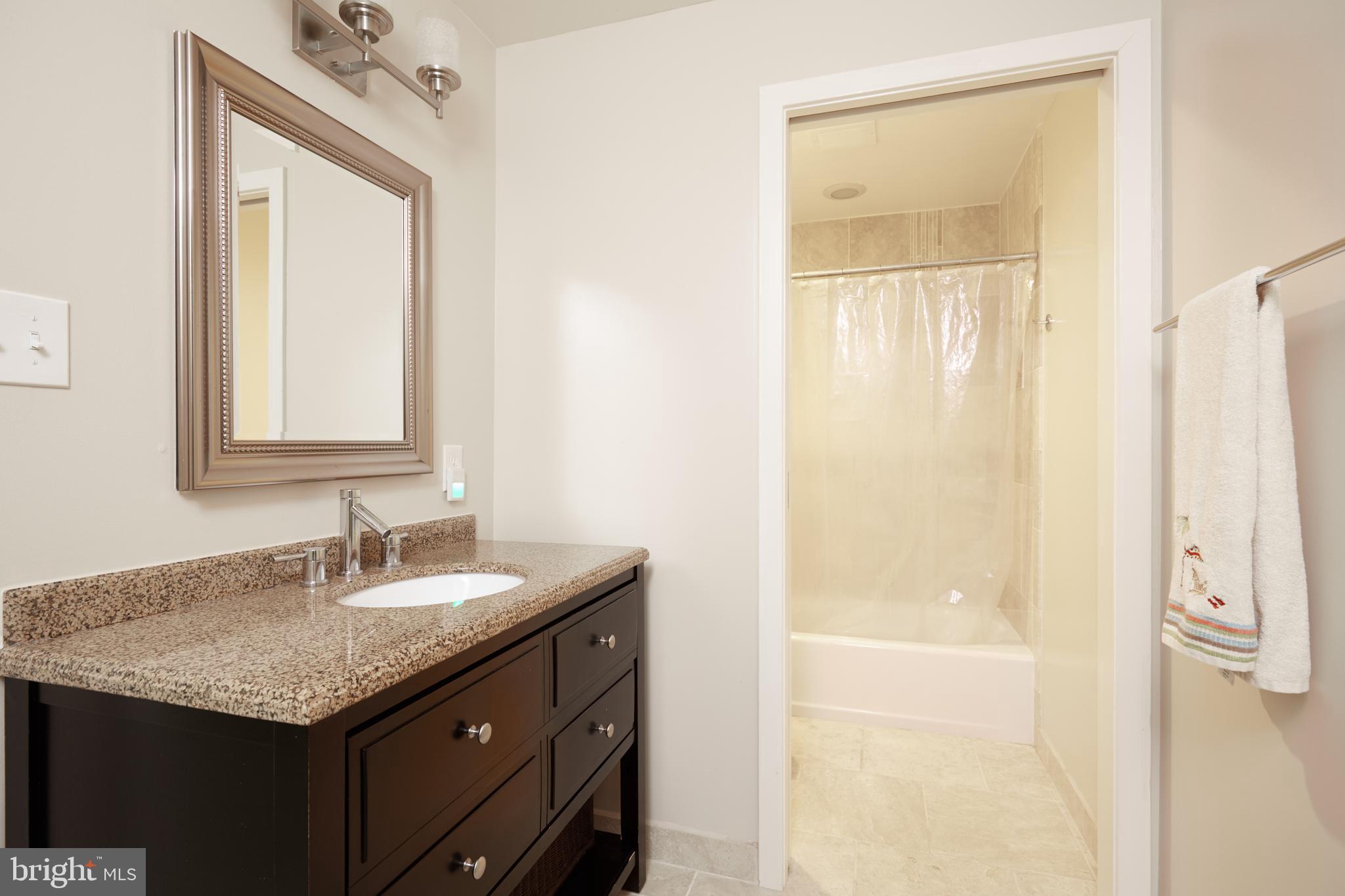 6433 Wiscasset Road Bethesda, MD 20816 - Photo 32 of 49 Gallery Image 32