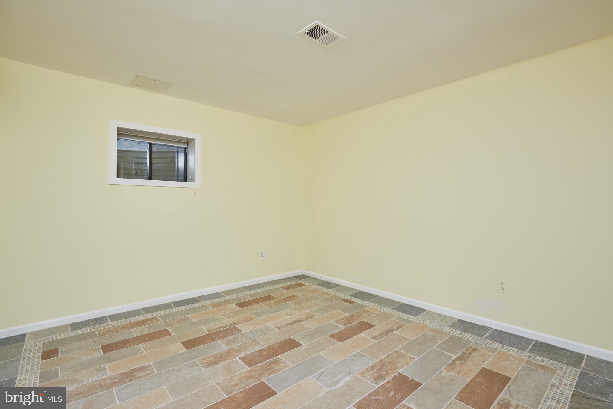 6433 Wiscasset Road Bethesda, MD 20816 - Photo 33 of 49 Gallery Image 33