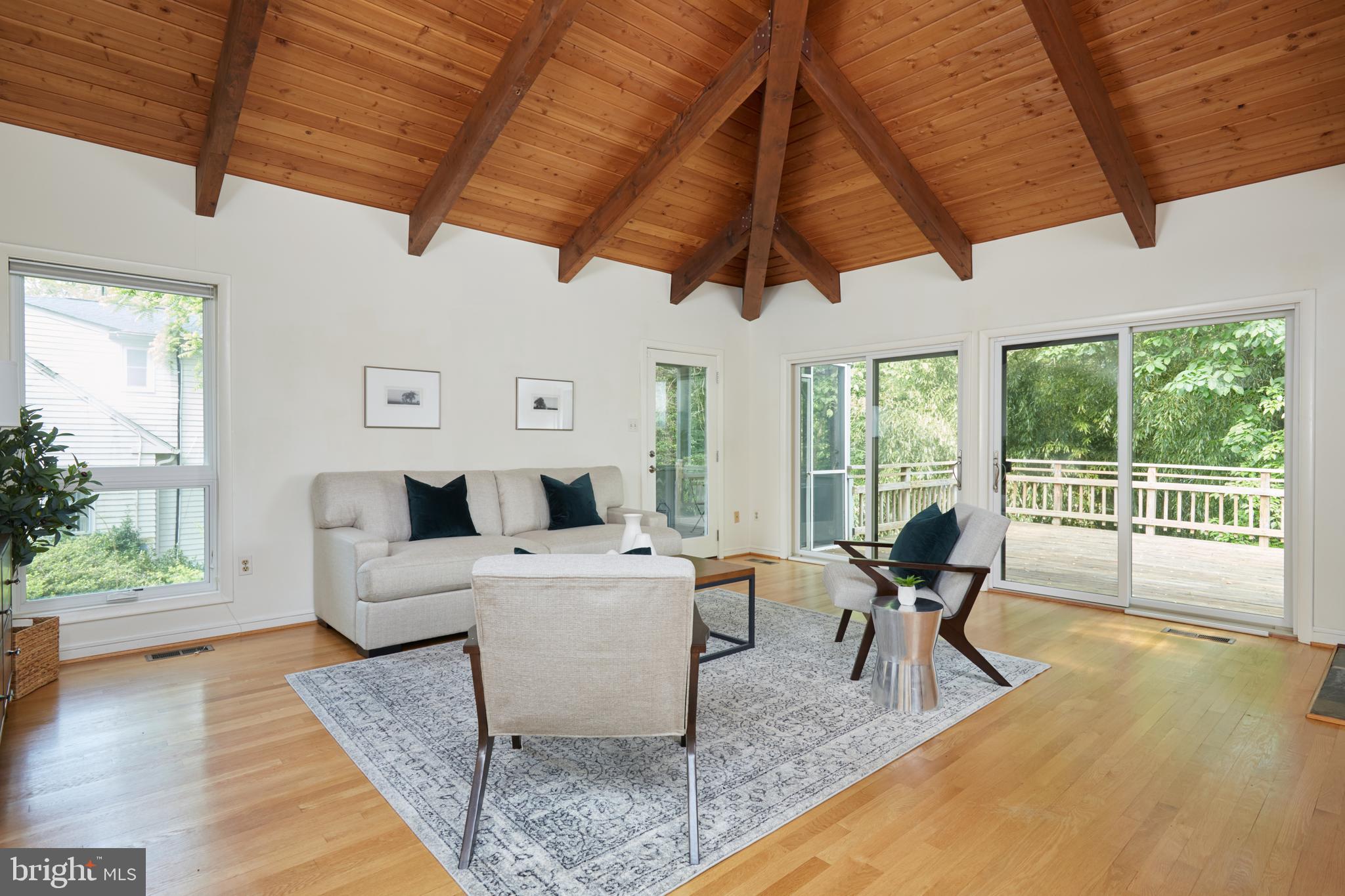 6433 Wiscasset Road Bethesda, MD 20816 - Photo 7 of 49 Gallery Image 7