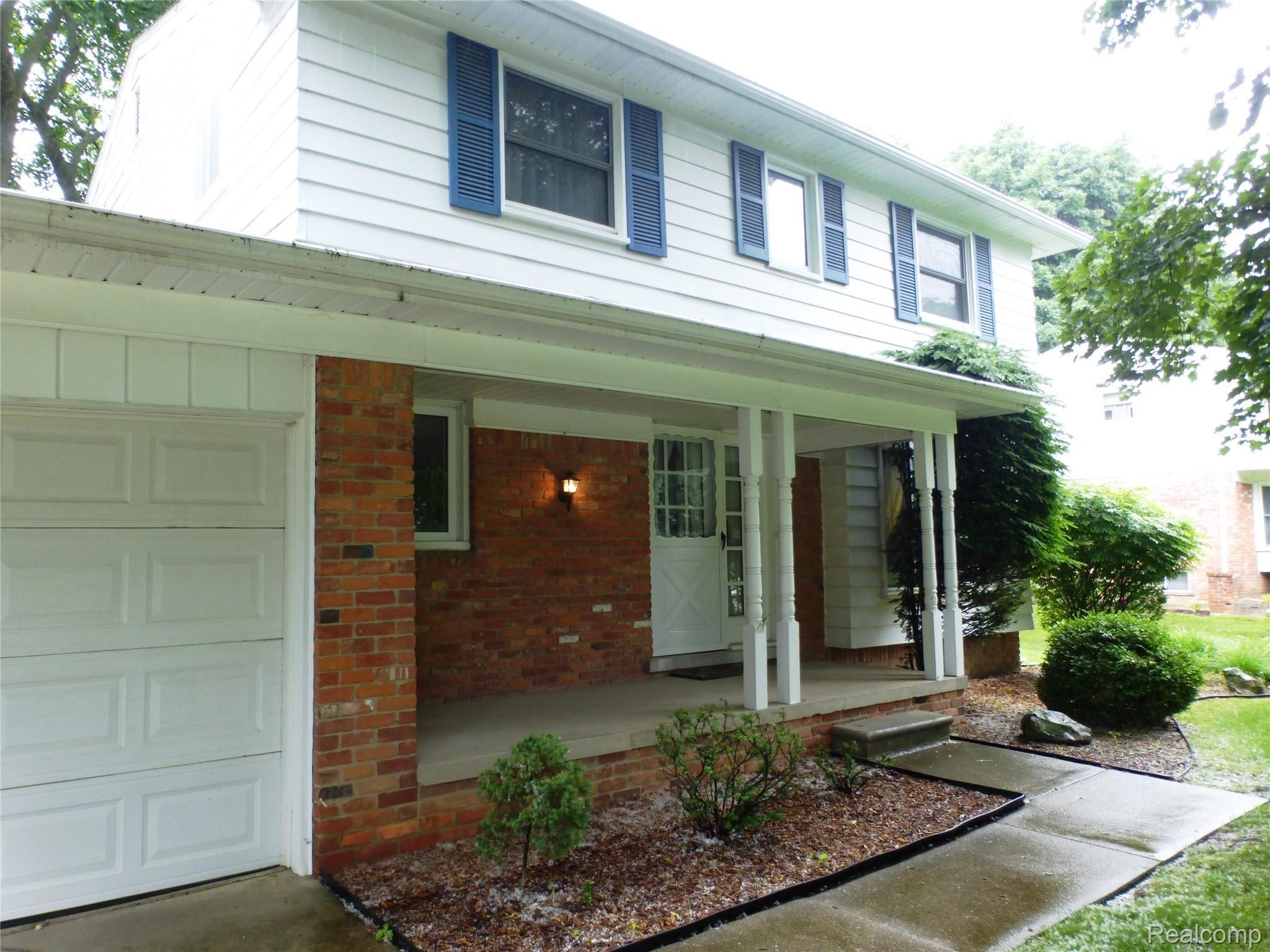 736 Wilwood Road Rochester, MI 48309 - Photo 2 of 47 2.JPG