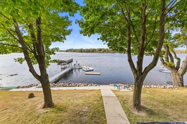 $650,000 | 33190 Marmon Street Northeast, Cambridge, MN 55008