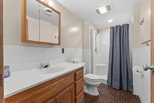 $650,000 | 33190 Marmon Street Northeast, Cambridge, MN 55008