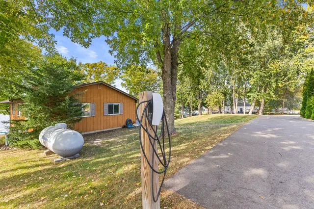 $650,000 | 33190 Marmon Street Northeast, Cambridge, MN 55008