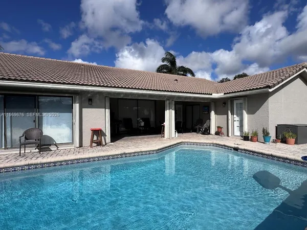 $5,200 | Jacaranda Lakes, Plantation, FL 33322