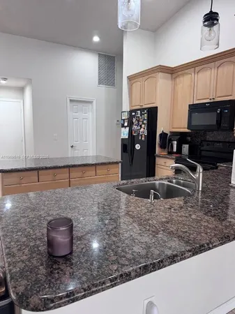 $5,200 | Jacaranda Lakes, Plantation, FL 33322