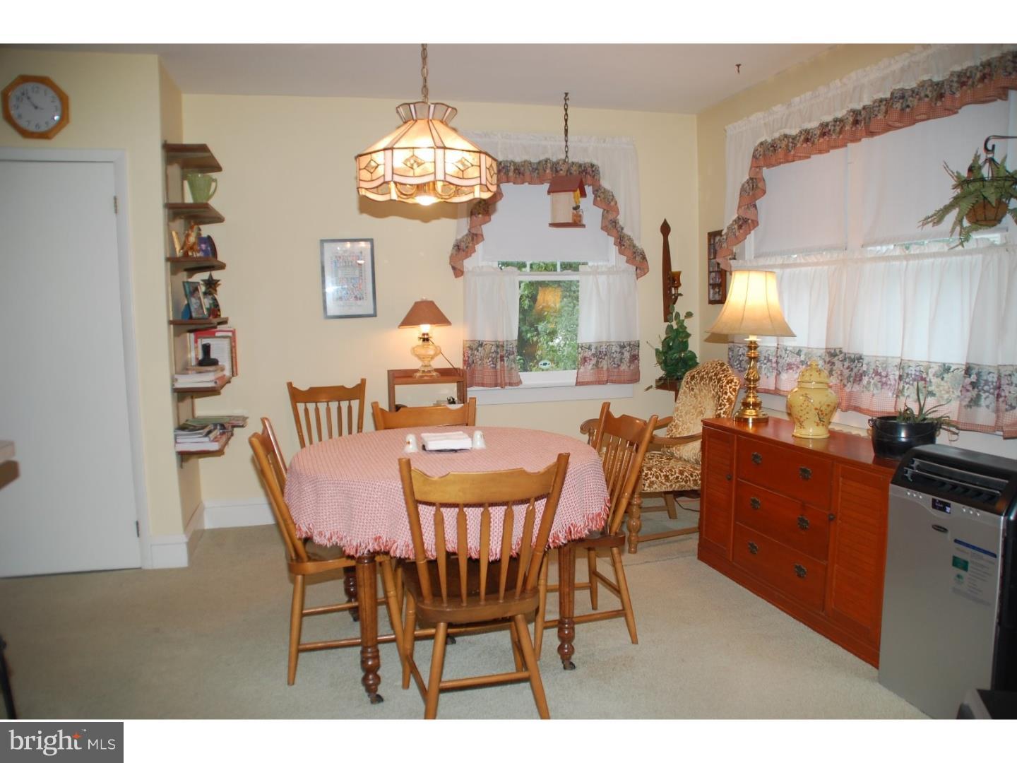 86 East Ridge Avenue Telford, PA 18969 - Photo 7 of 25 Dining Room