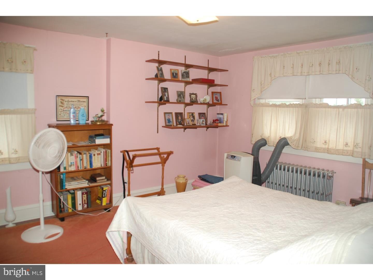 86 East Ridge Avenue Telford, PA 18969 - Photo 10 of 25 Bedroom 2