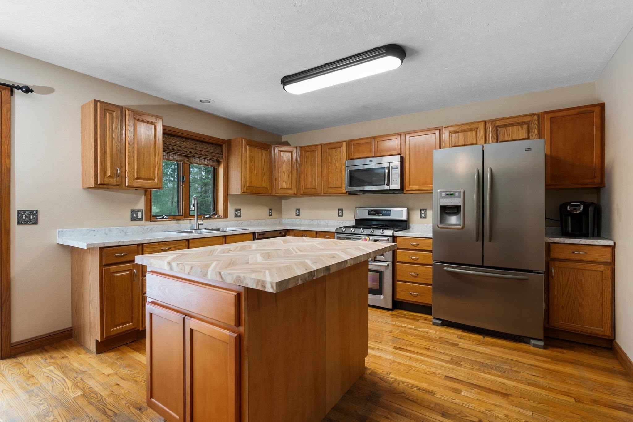 961 West Long Lake Road Traverse City, MI 49685 - Photo 6 of 32