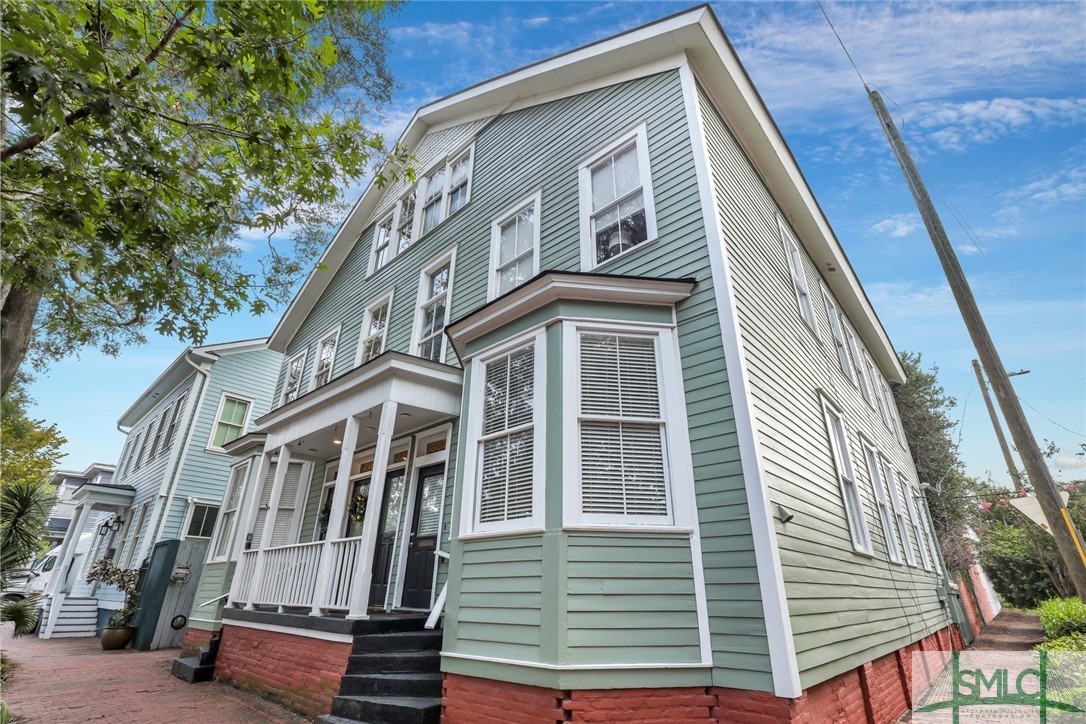218 Houston Street Savannah, GA 31401 - Photo 3 of 33