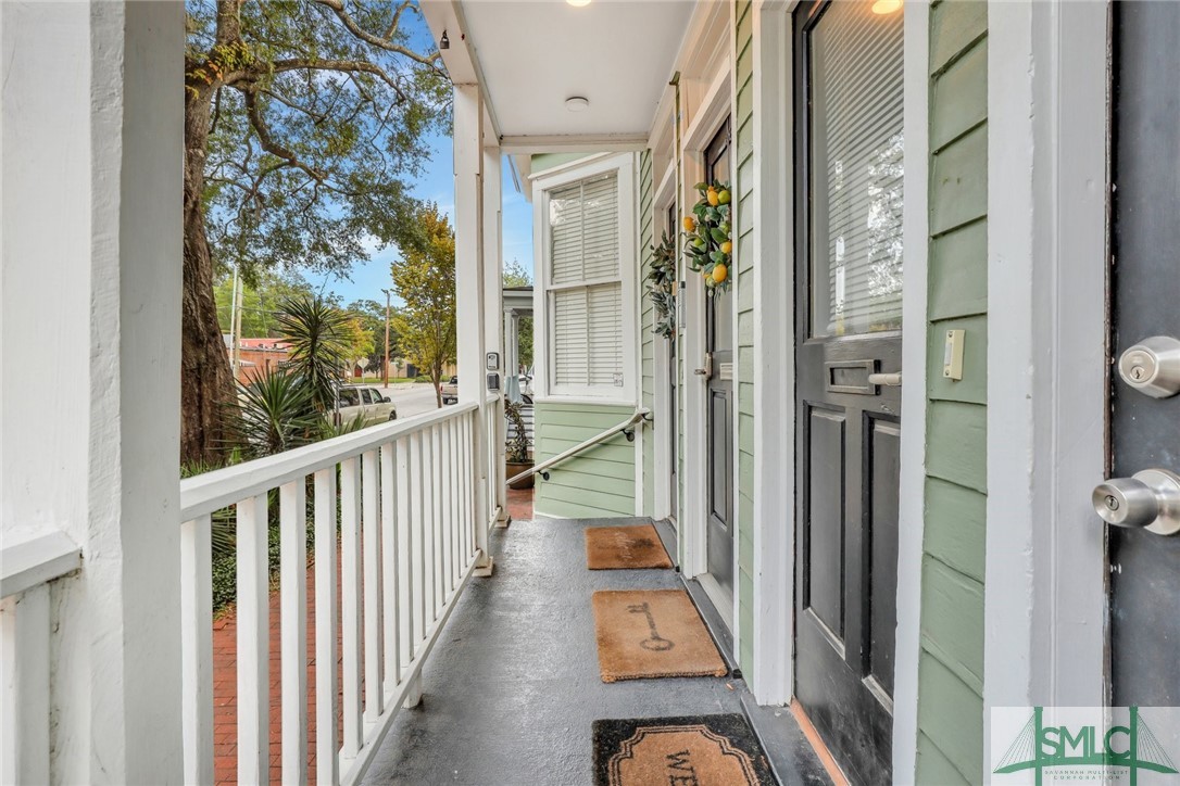 218 Houston Street Savannah, GA 31401 - Photo 4 of 33