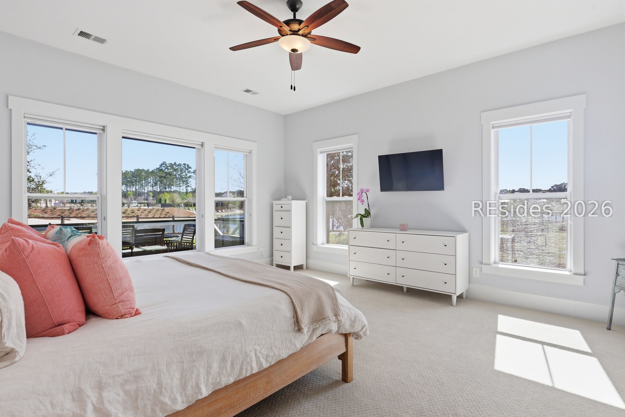 306 Castaway Drive Bluffton, SC 29910 - Photo 18 of 63