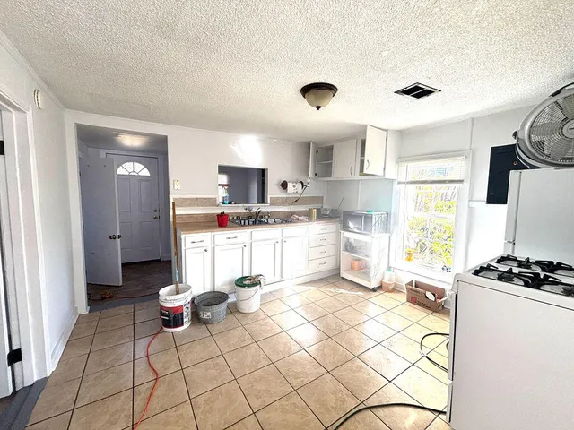 $1,295 | 122 Poyas Trail, Huger, SC 29450