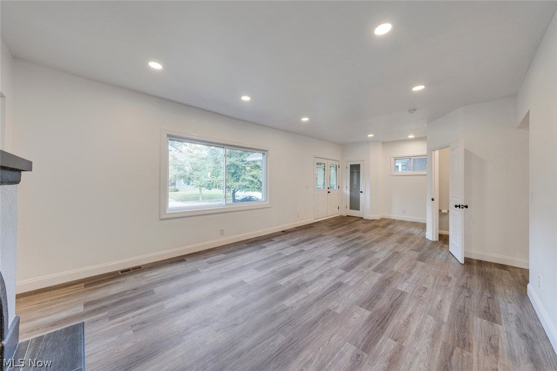 3178 Whitethorn Road Cleveland, OH 44118 - Photo 7 of 35 Gallery Image 7