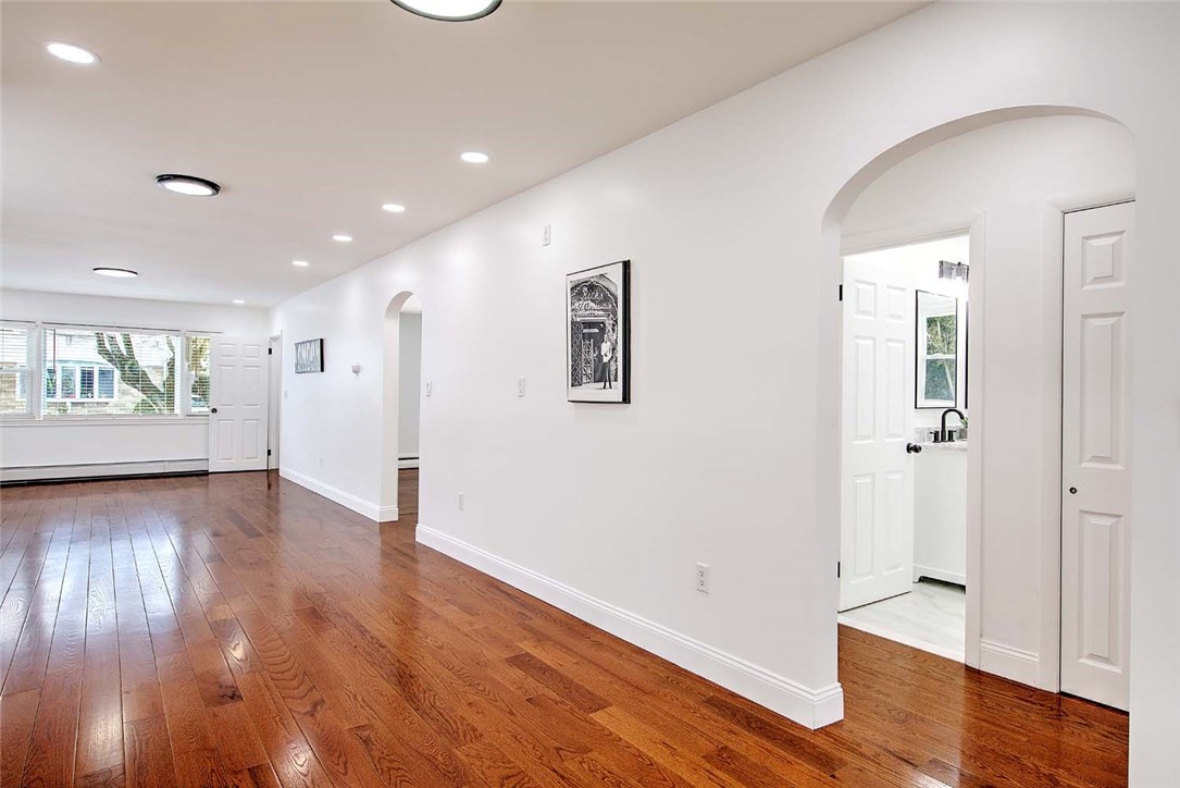 46 Hopewell Avenue Cranston, RI 02920 - Photo 24 of 49