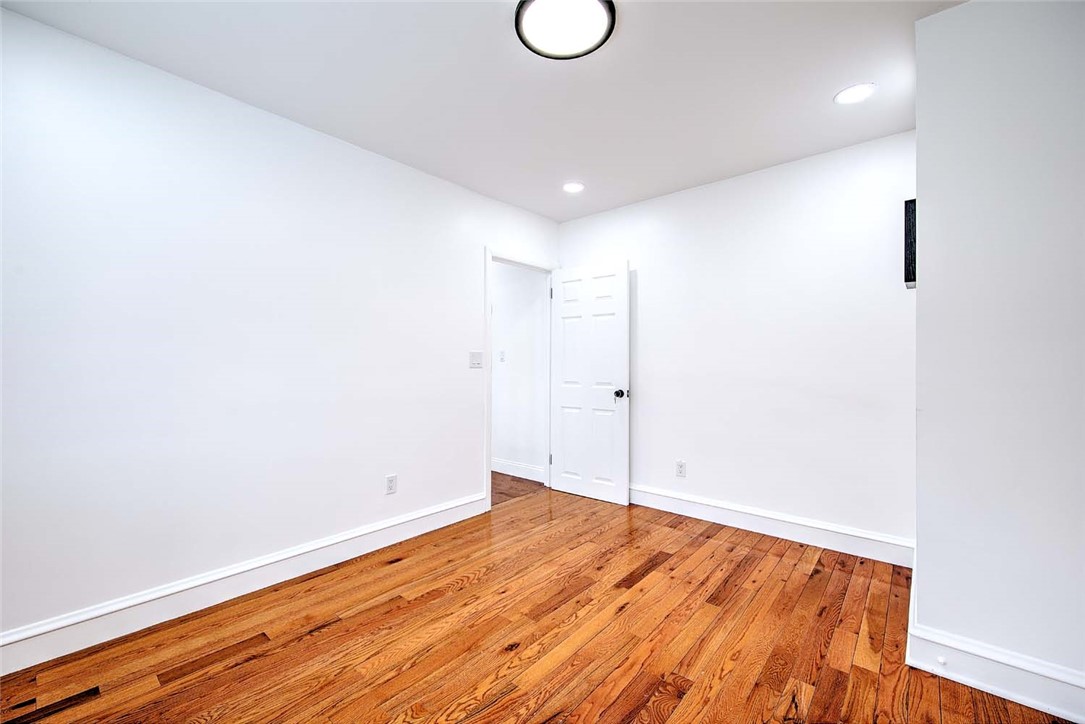 46 Hopewell Avenue Cranston, RI 02920 - Photo 28 of 49