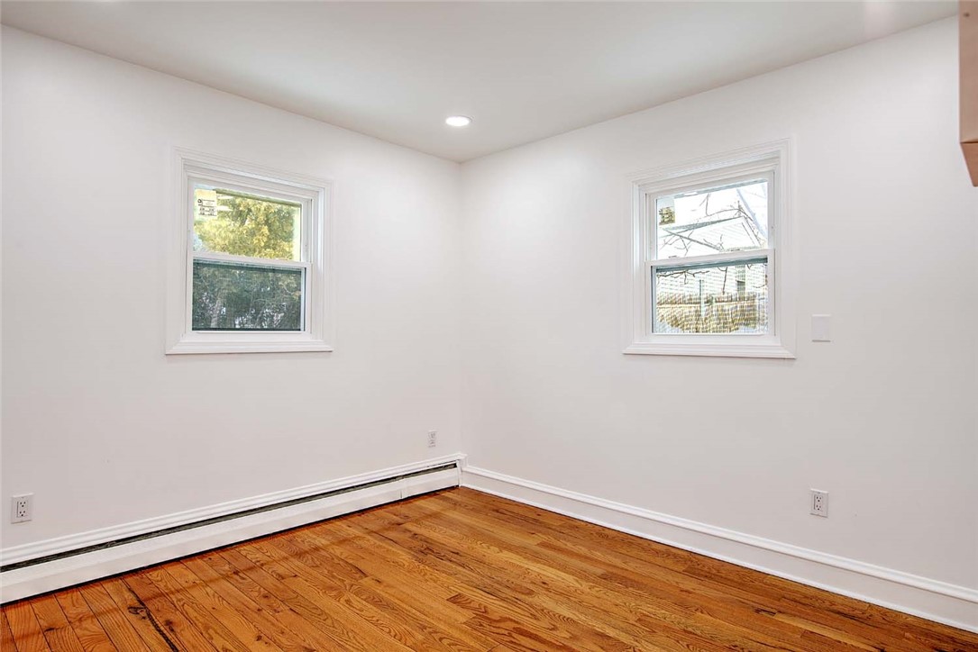 46 Hopewell Avenue Cranston, RI 02920 - Photo 30 of 49