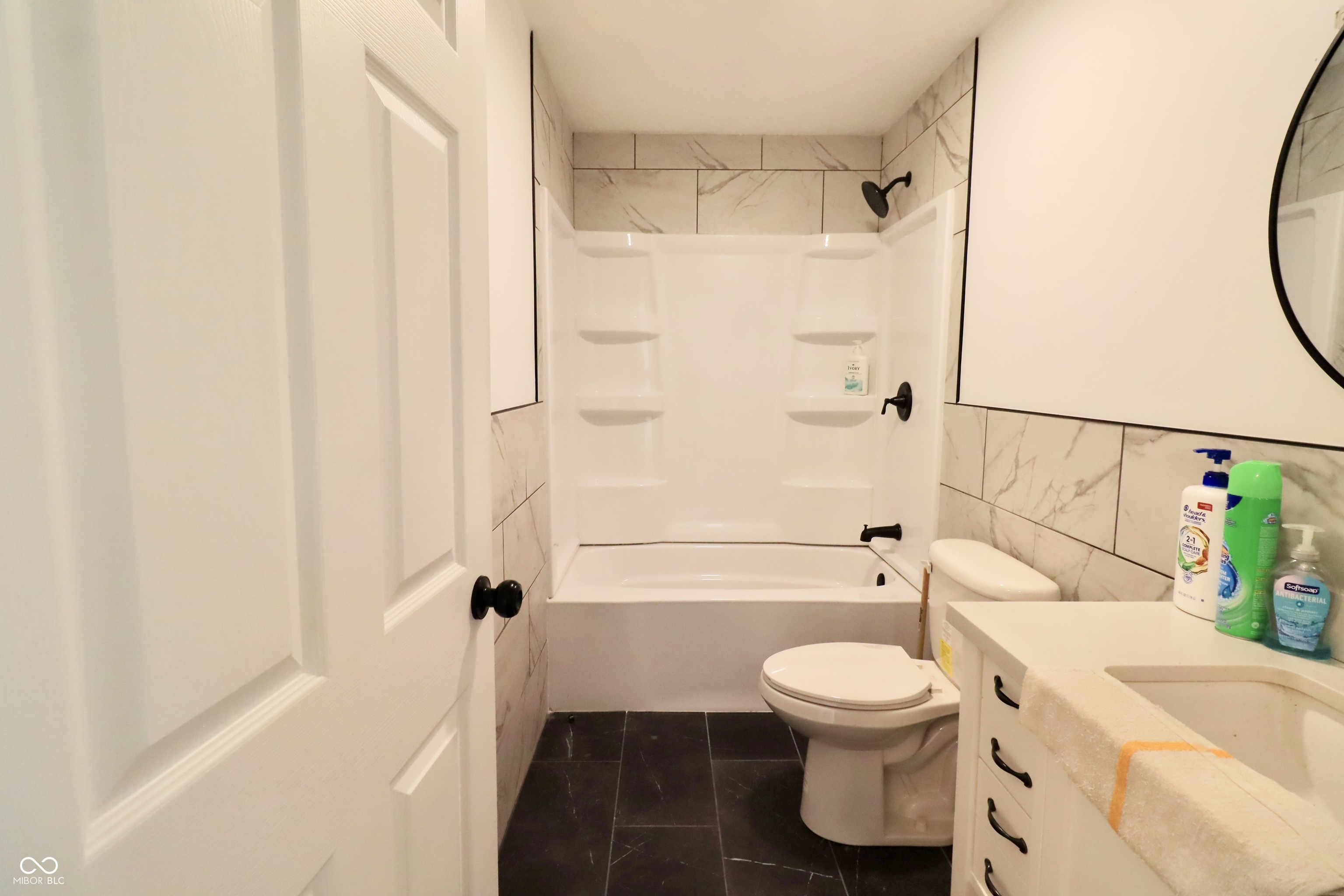 8913 Glass Chimney Lane Fishers, IN 46037 - Photo 15 of 22