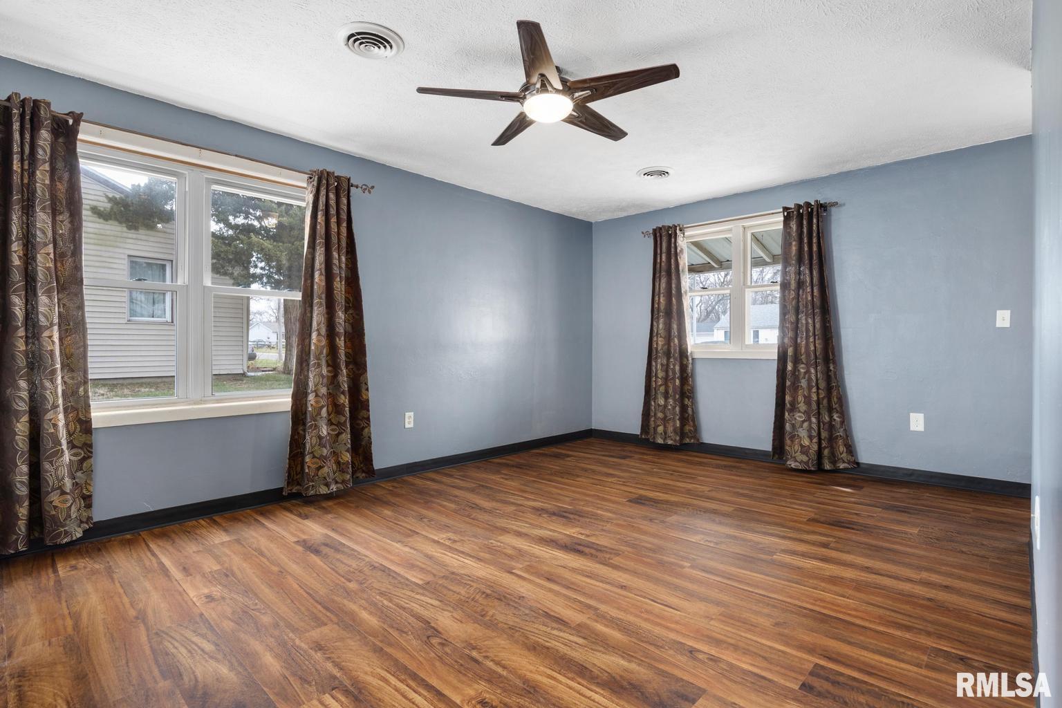 117 Berry Road Marquette Heights, IL 61554 - Photo 8 of 29 Gallery Image 8