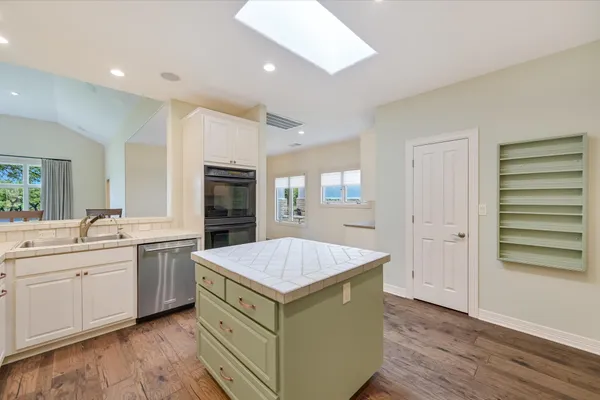 $679,000 | 2300 Founders Circle, Spicewood, TX 78669