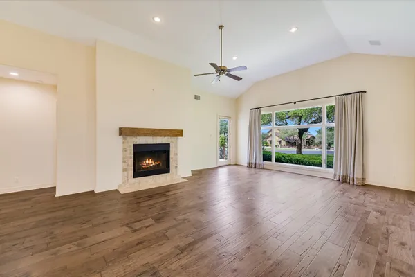 $679,000 | 2300 Founders Circle, Spicewood, TX 78669